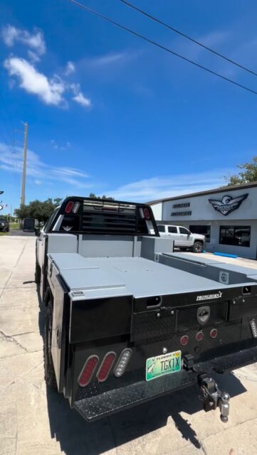 Built to take a beating🔥

Another bedliner done right😮‍💨

#sarasota #bradenton #flatbed #sprayonliner #patriottruckgear